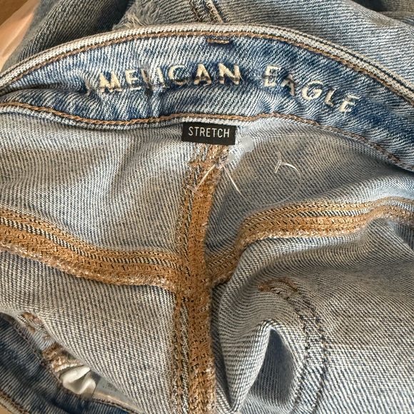 American Eagle Outfitters Ripped Light Blue Mom Jeans - Picture 9 of 12